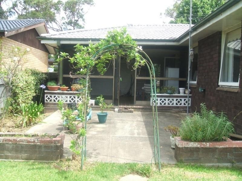 226 Brisbane Water Drive, Point Clare NSW 2250