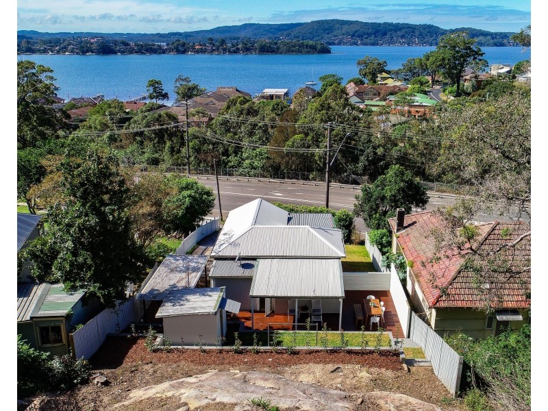 25 Brisbane Water Drive, Point Clare NSW 2250