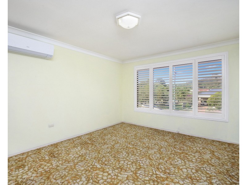 7 Wendy Drive, Point Clare NSW 2250