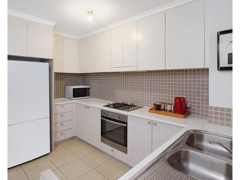 333/80 John Whiteway Drive, Gosford NSW 2250