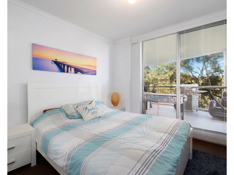 333/80 John Whiteway Drive, Gosford NSW 2250
