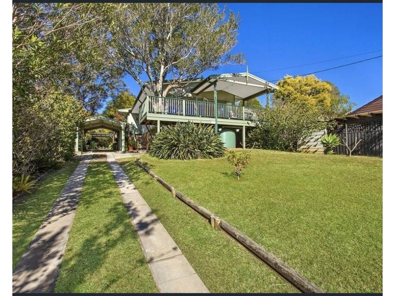 13 Margaret Street, Point Clare NSW 2250
