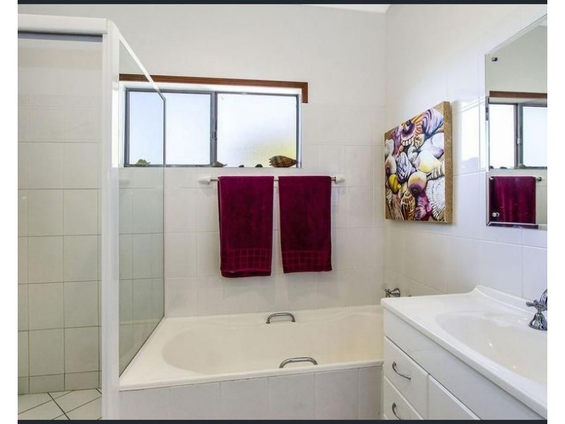13 Margaret Street, Point Clare NSW 2250