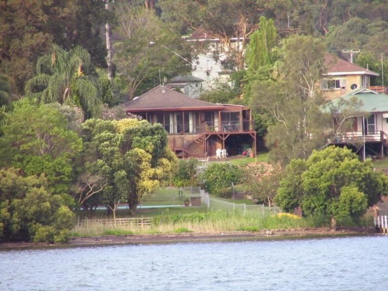 92 Brisbane Water Drive, Tascott NSW 2250