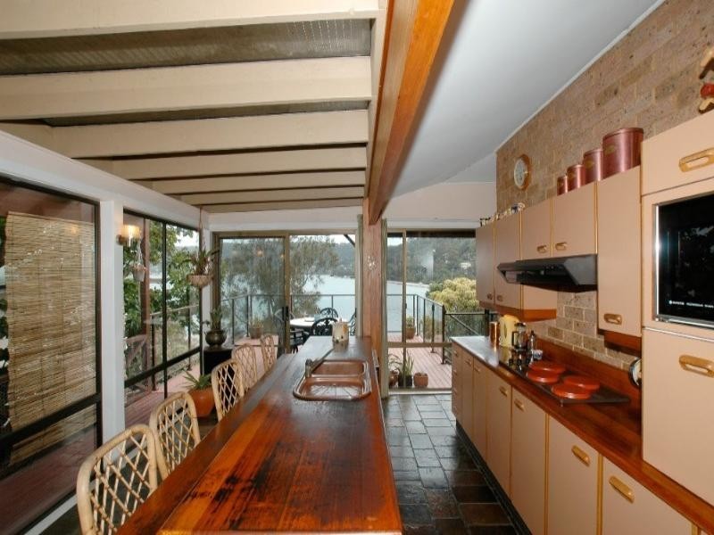 92 Brisbane Water Drive, Tascott NSW 2250