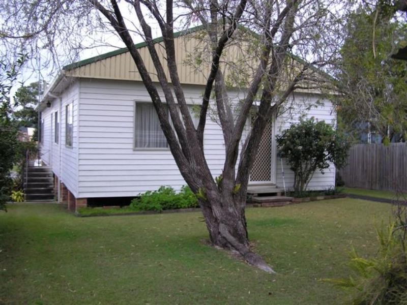 65 Brisbane Water Drive, Point Clare NSW 2250