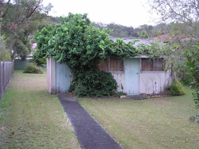 65 Brisbane Water Drive, Point Clare NSW 2250