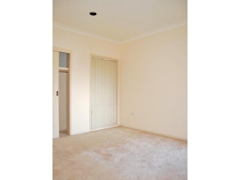 3/11 Broadwater Street, Point Clare NSW 2250