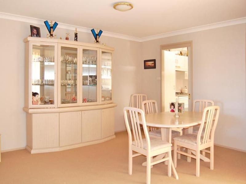 6 Singleton Road, Point Clare NSW 2250