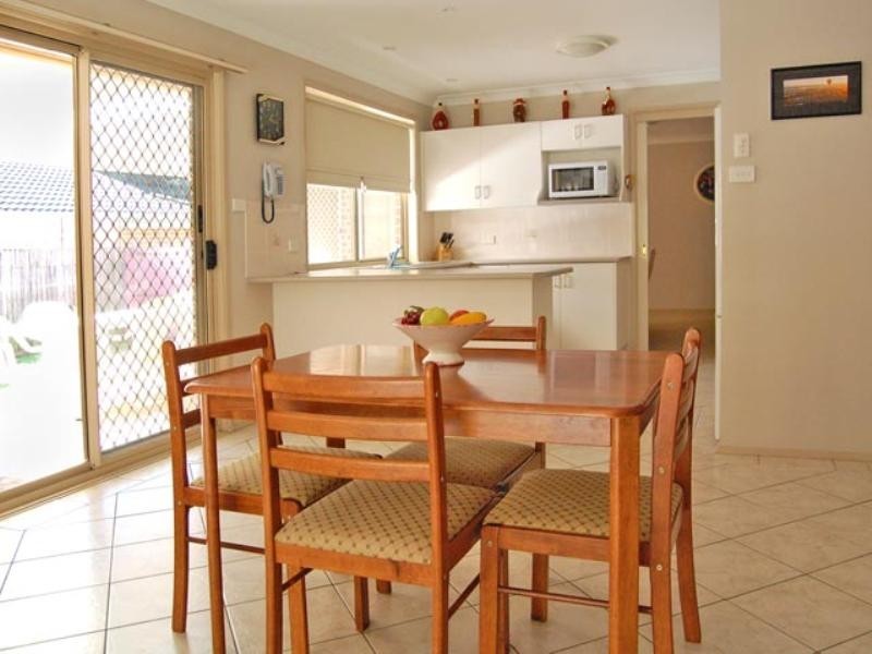 6 Singleton Road, Point Clare NSW 2250