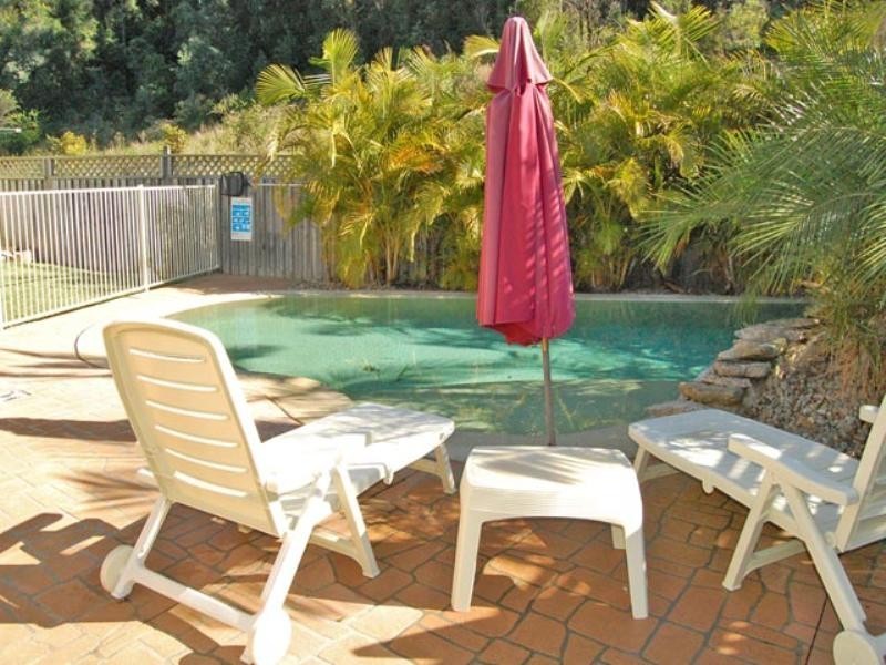 6 Singleton Road, Point Clare NSW 2250