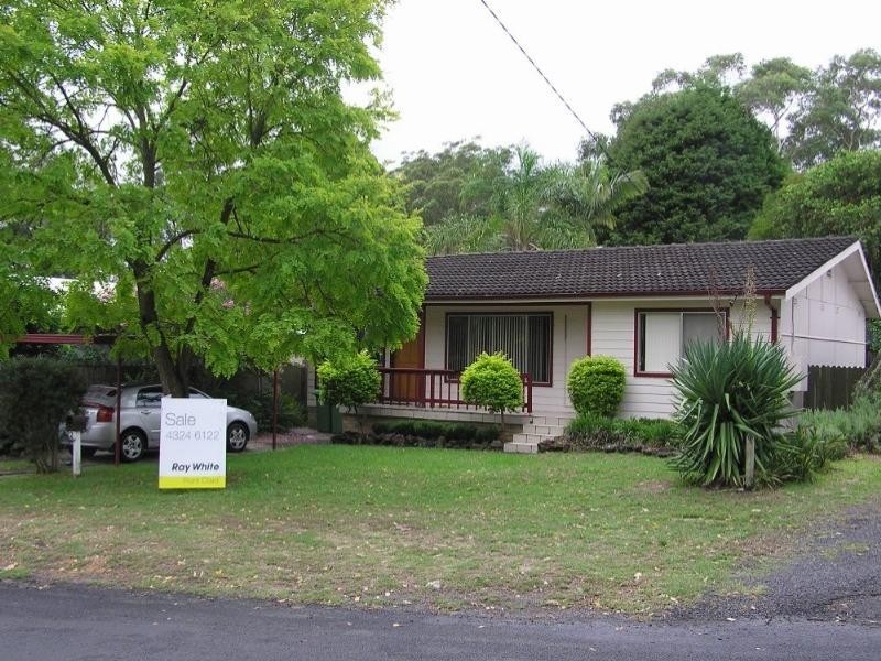 2 Koolinda Avenue, Point Clare NSW 2250
