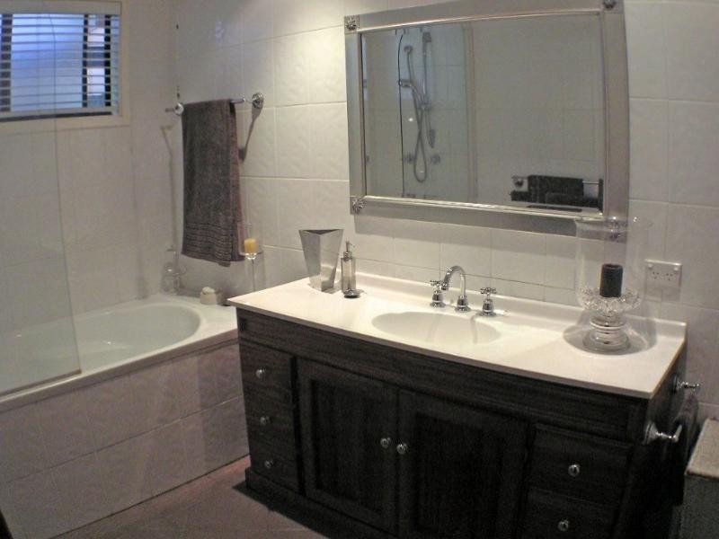 13 Coral Tree Place, Point Clare NSW 2250