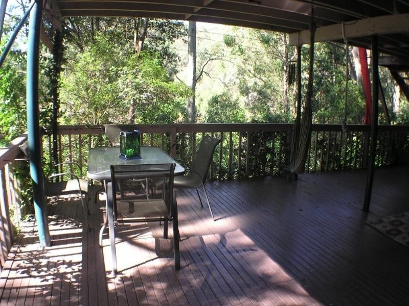 13 Coral Tree Place, Point Clare NSW 2250