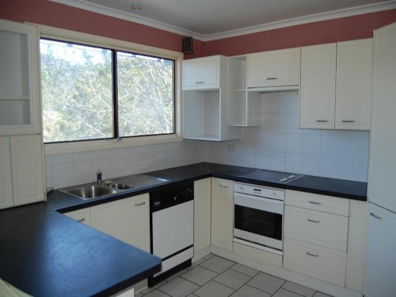 4 Bluefish Crescent, Tascott NSW 2250