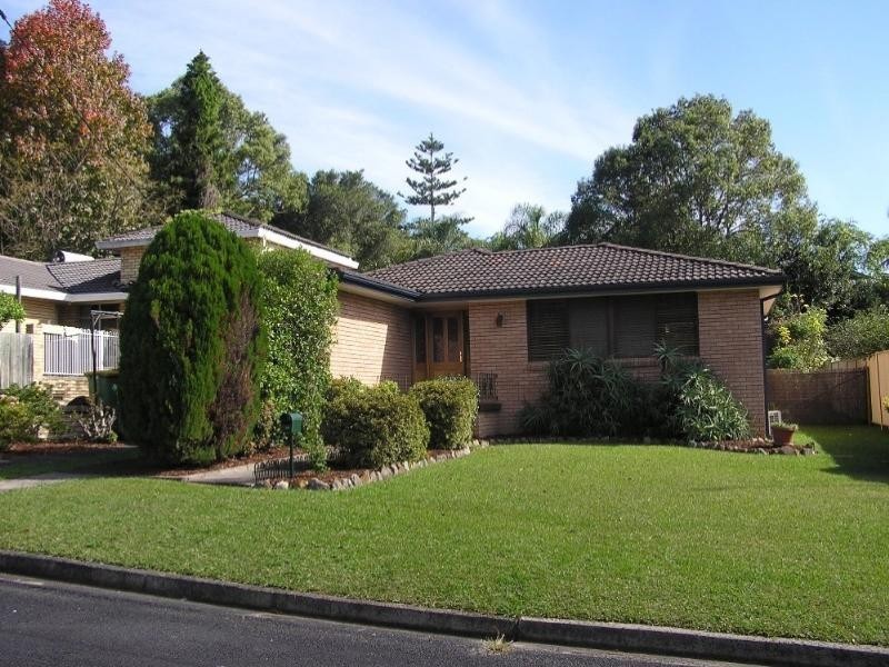 20 Jindalee Avenue, Point Clare NSW 2250