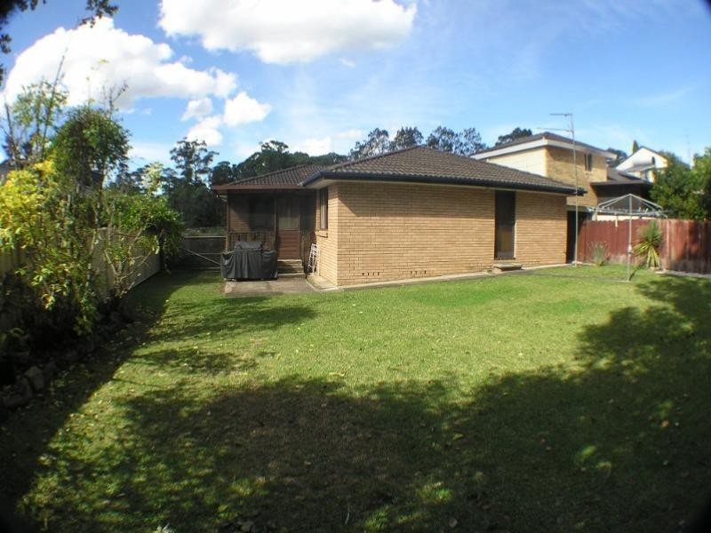 20 Jindalee Avenue, Point Clare NSW 2250