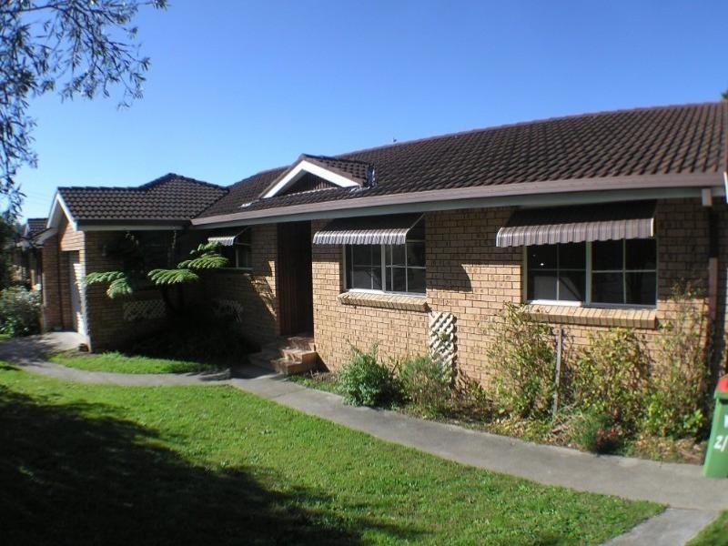2/2 Welwyn Grove, Point Clare NSW 2250