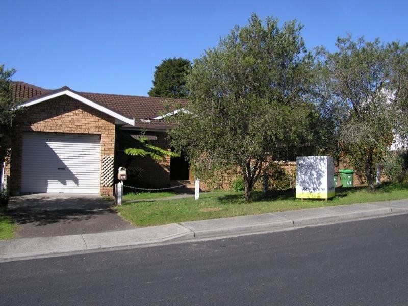 2/2 Welwyn Grove, Point Clare NSW 2250