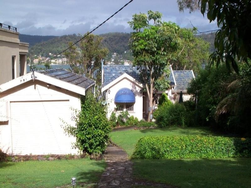 20 Albany Street, Point Frederick NSW 2250
