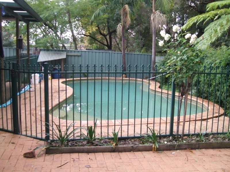 18 Wendy Drive, Point Clare NSW 2250
