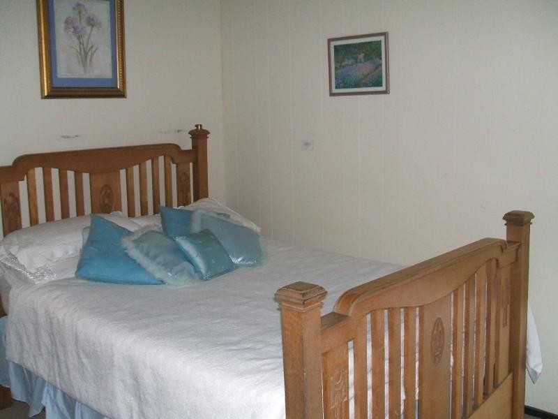 18 Wendy Drive, Point Clare NSW 2250