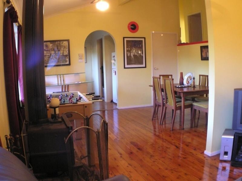 7 Coral Tree Place, Point Clare NSW 2250