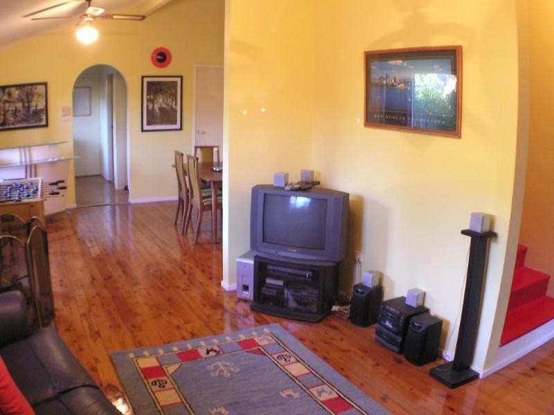 7 Coral Tree Place, Point Clare NSW 2250