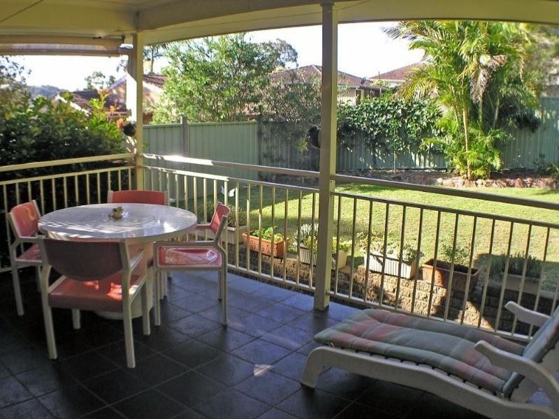 5 Tania Drive, Point Clare NSW 2250
