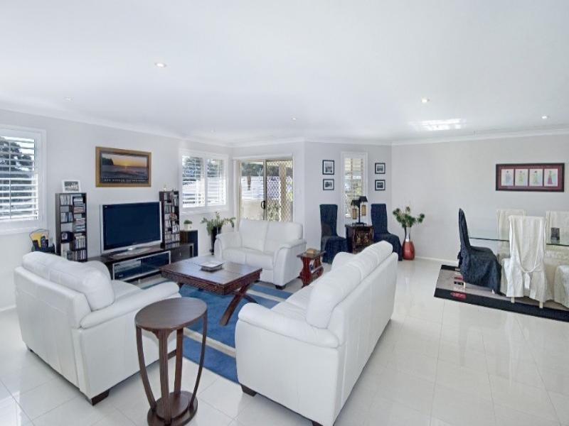 90B Coolawin Circ, Narara NSW 2250