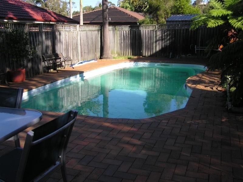 21 Collard Road, Point Clare NSW 2250