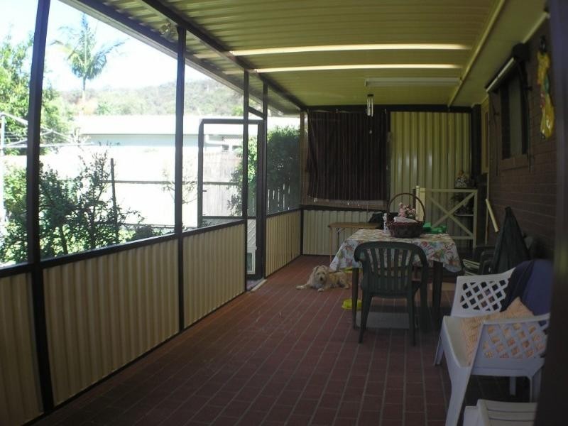 18 Sunshine Drive, Point Clare NSW 2250