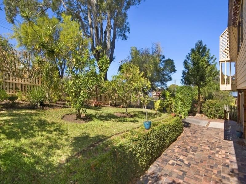 14 Coogee Road, Point Clare NSW 2250