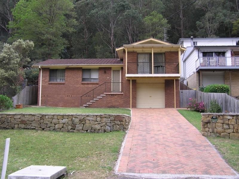 19 Melaleuca Crescent, Tascott NSW 2250