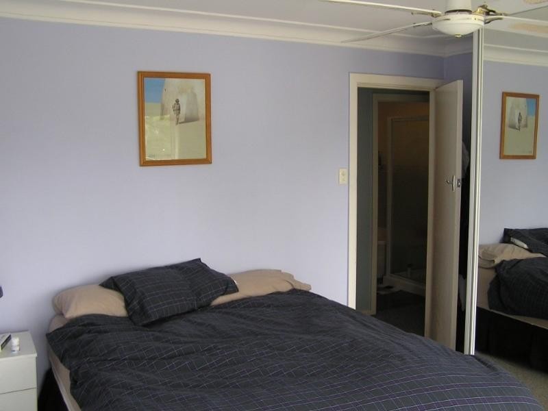 5 Lorraine Avenue, Point Clare NSW 2250