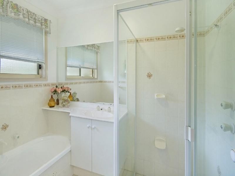 86 Singleton Road, Point Clare NSW 2250
