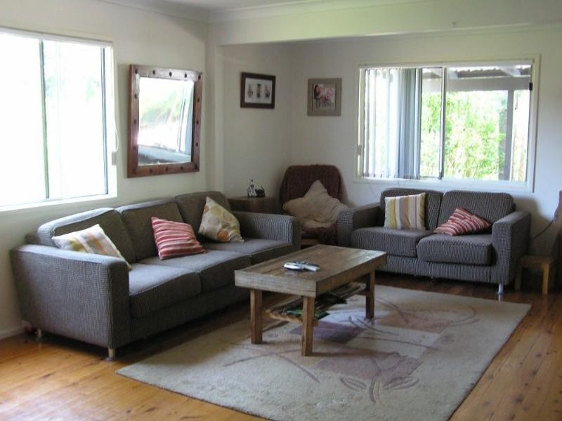 14 Tania Drive, Point Clare NSW 2250