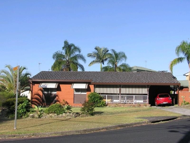 19 Priestley Parade, Point Clare NSW 2250