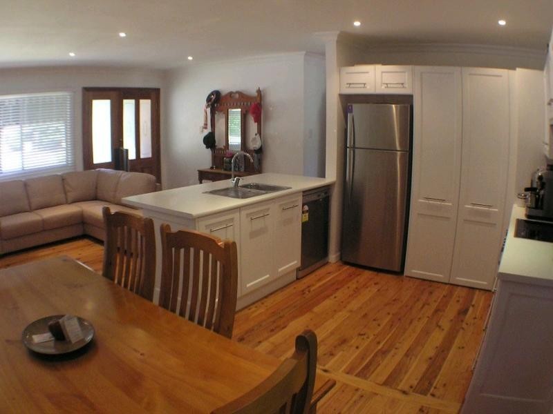 19 Priestley Parade, Point Clare NSW 2250