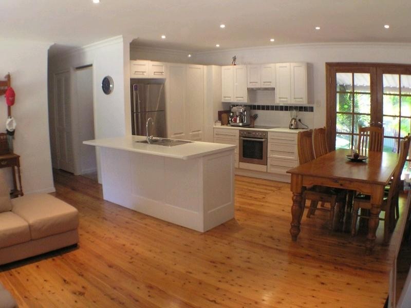 19 Priestley Parade, Point Clare NSW 2250