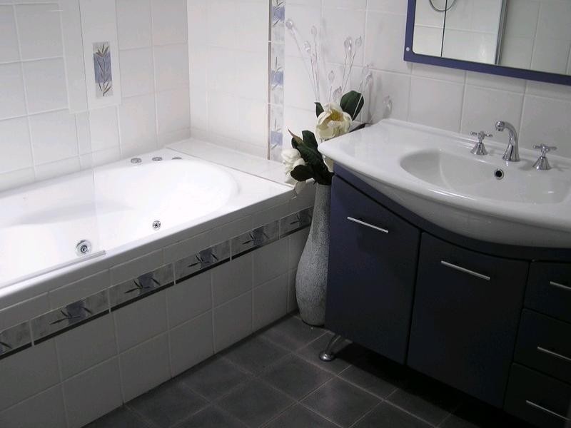 15 Coral Tree Place, Point Clare NSW 2250