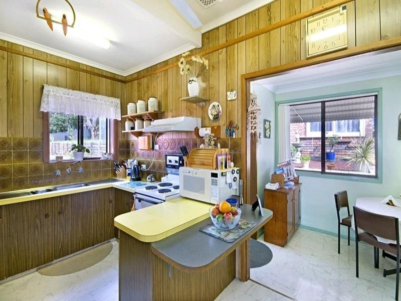 11 Thomas Street, Tascott NSW 2250