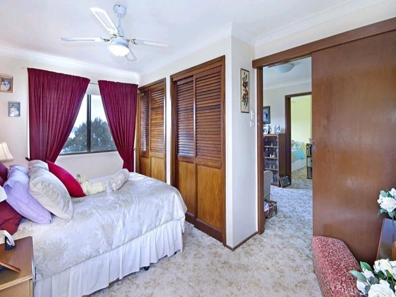 11 Thomas Street, Tascott NSW 2250