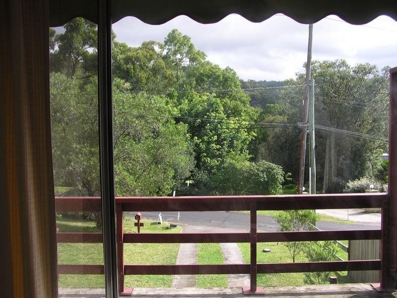 16 Sunnyside Avenue, Point Clare NSW 2250