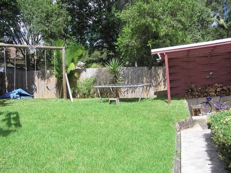 16 Sunnyside Avenue, Point Clare NSW 2250