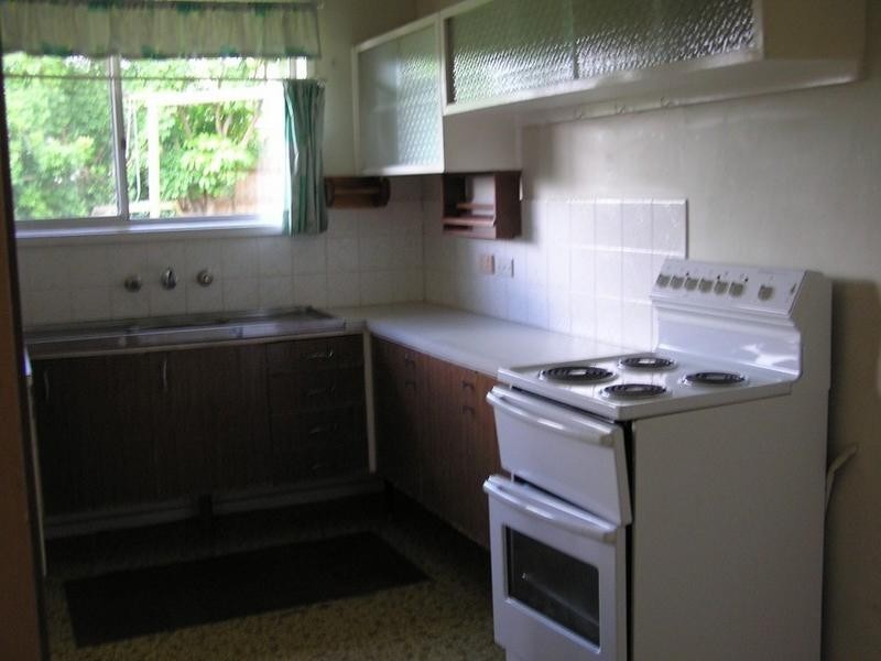 16 Sunnyside Avenue, Point Clare NSW 2250