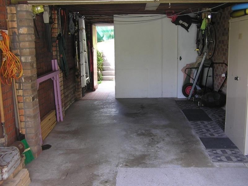 16 Sunnyside Avenue, Point Clare NSW 2250