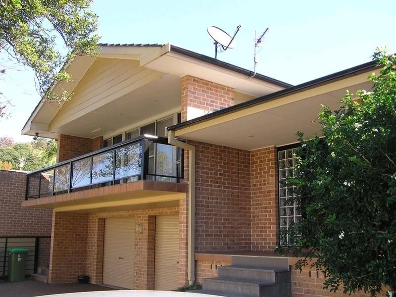 7 Talinga Avenue, Point Clare NSW 2250