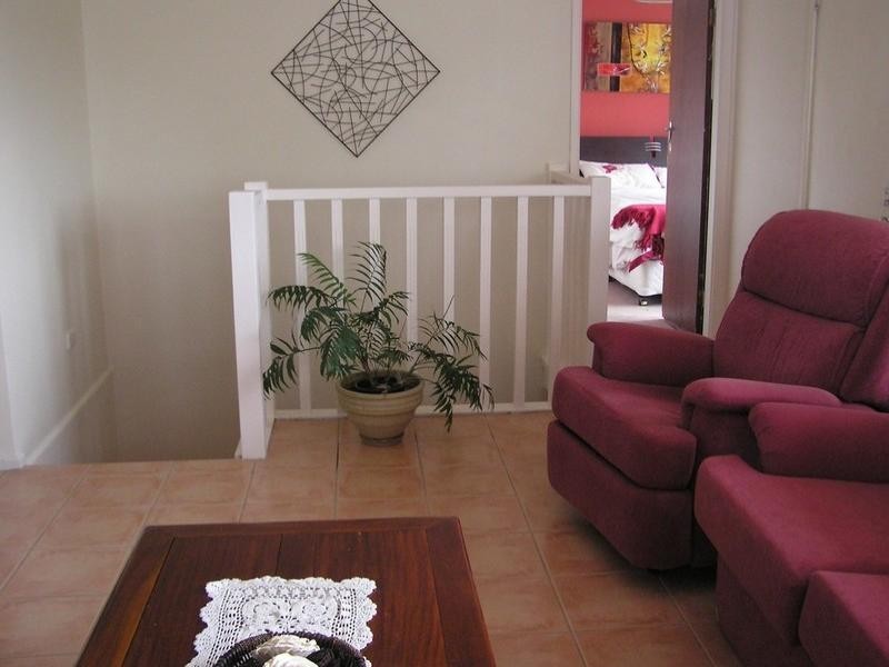 39 Tania Drive, Point Clare NSW 2250