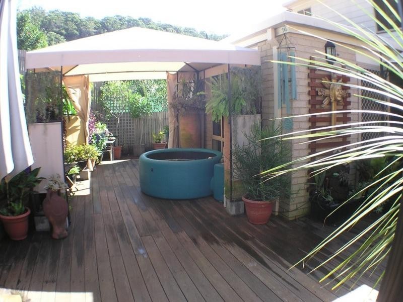 3 Wixstead Close, Point Clare NSW 2250